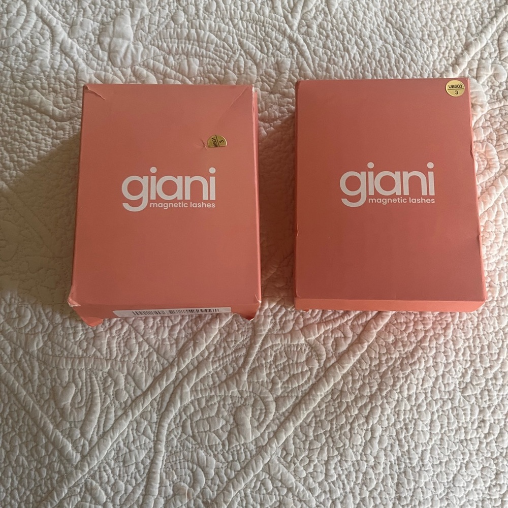 Giani Magnetic Lashes in Pink Box